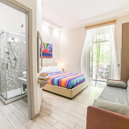 Vomero Station Guest house *